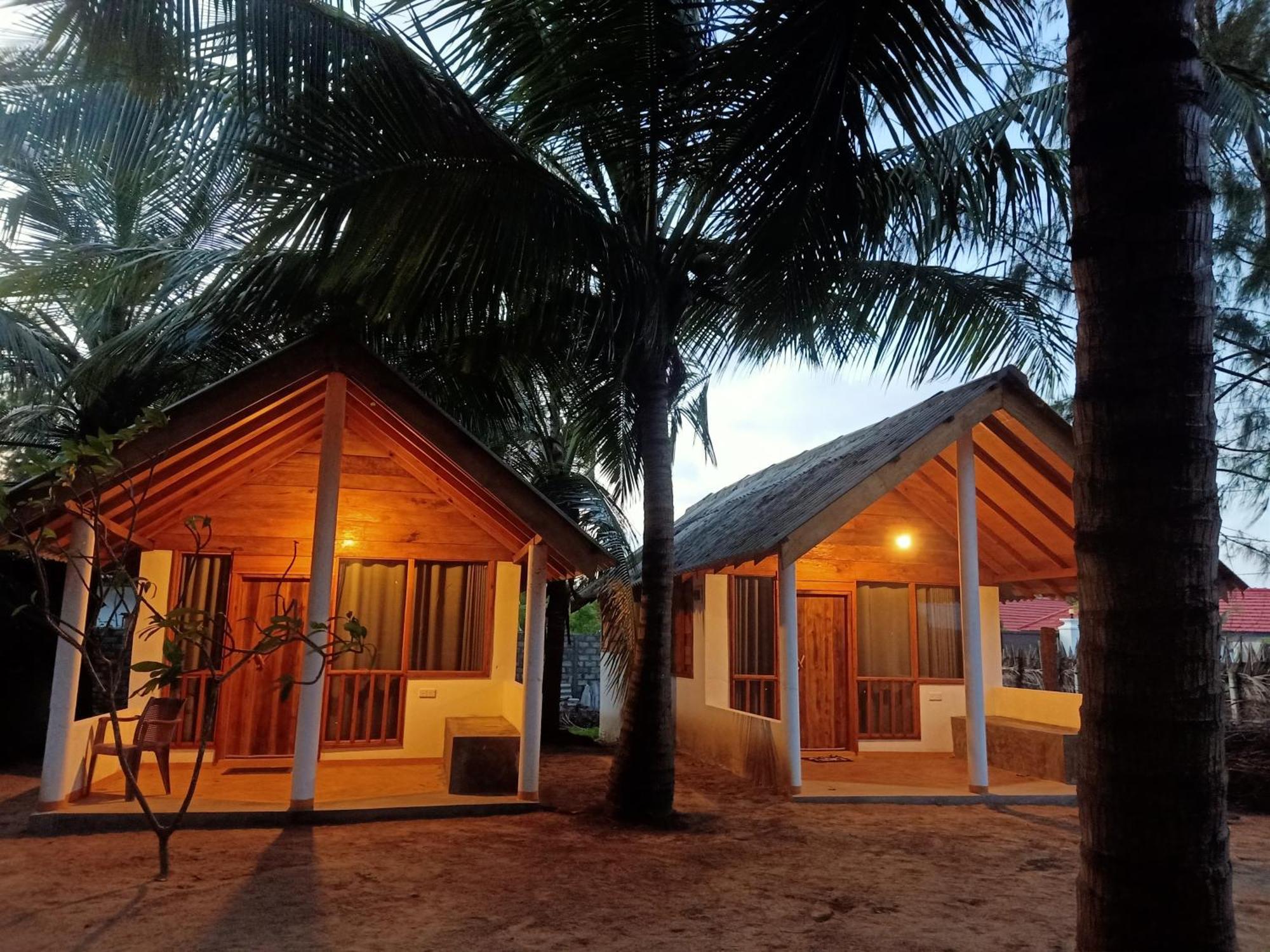 Sand Dune Beach Resort & Surf Camp Arugam Kudah Eksteriør bilde