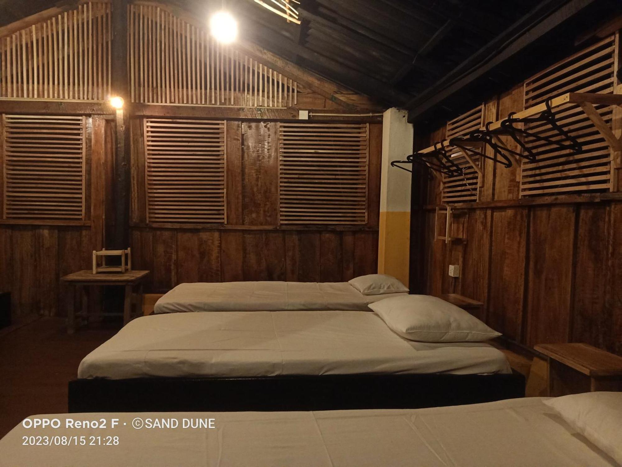 Sand Dune Beach Resort & Surf Camp Arugam Kudah Eksteriør bilde