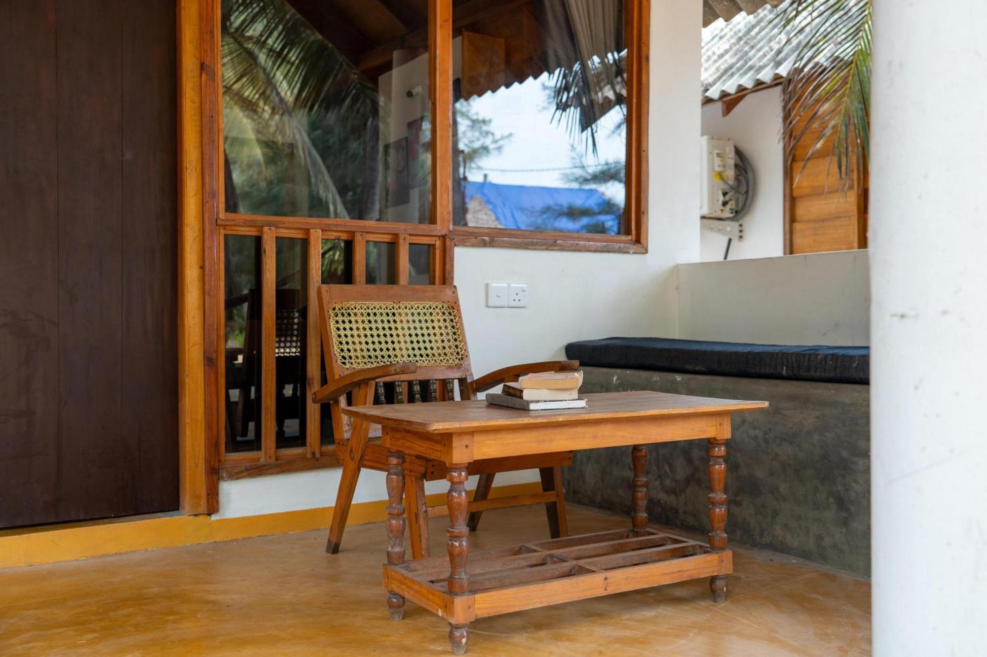 Sand Dune Beach Resort & Surf Camp Arugam Kudah Eksteriør bilde