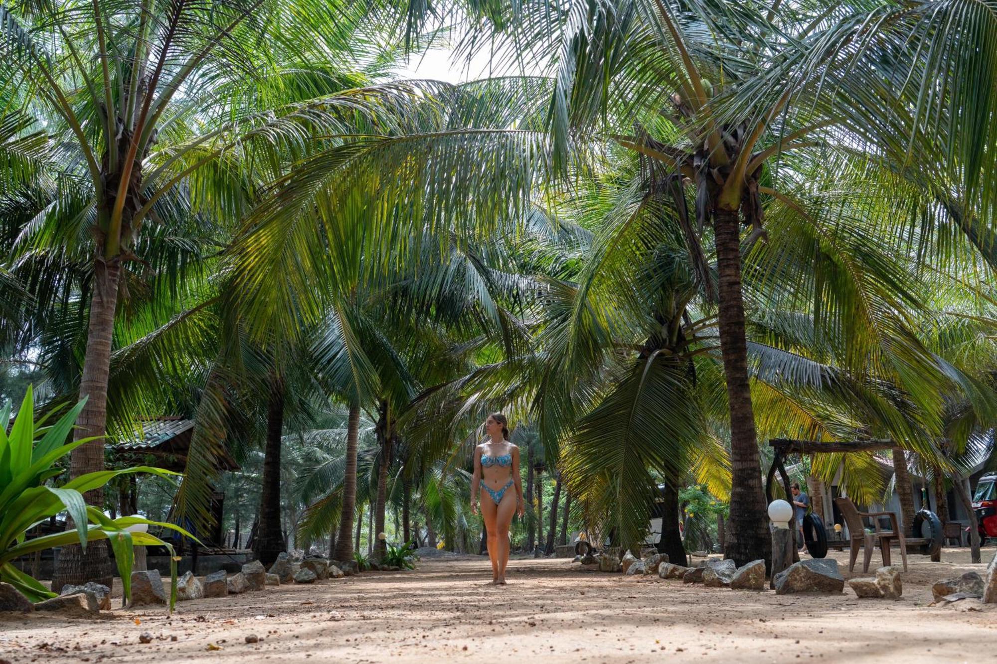 Sand Dune Beach Resort & Surf Camp Arugam Kudah Eksteriør bilde
